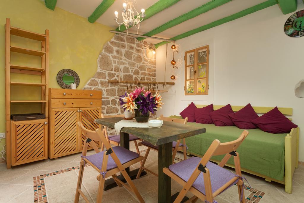 Studio With Garden In רוביני מראה חיצוני תמונה
